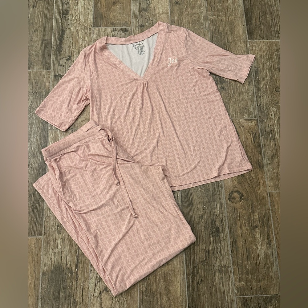 Pajamagram Monogrammed Women's Soft Pink Pajama Set